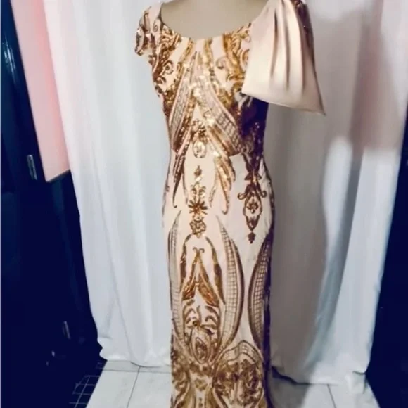 Dresses | Formal And Elegant Cream And Gold Womens Dress | Poshmark